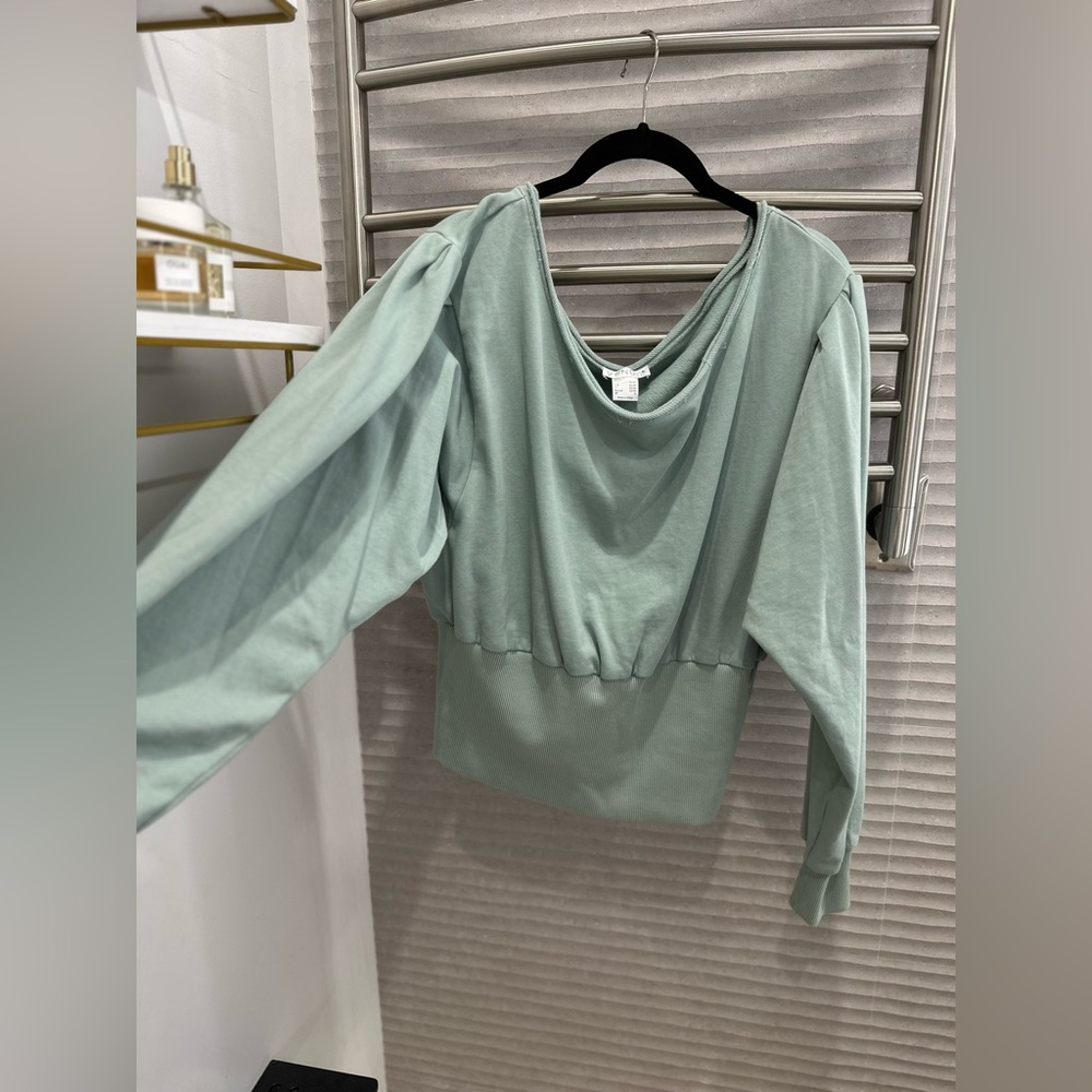 Venus Off Shoulder Sweatshirt